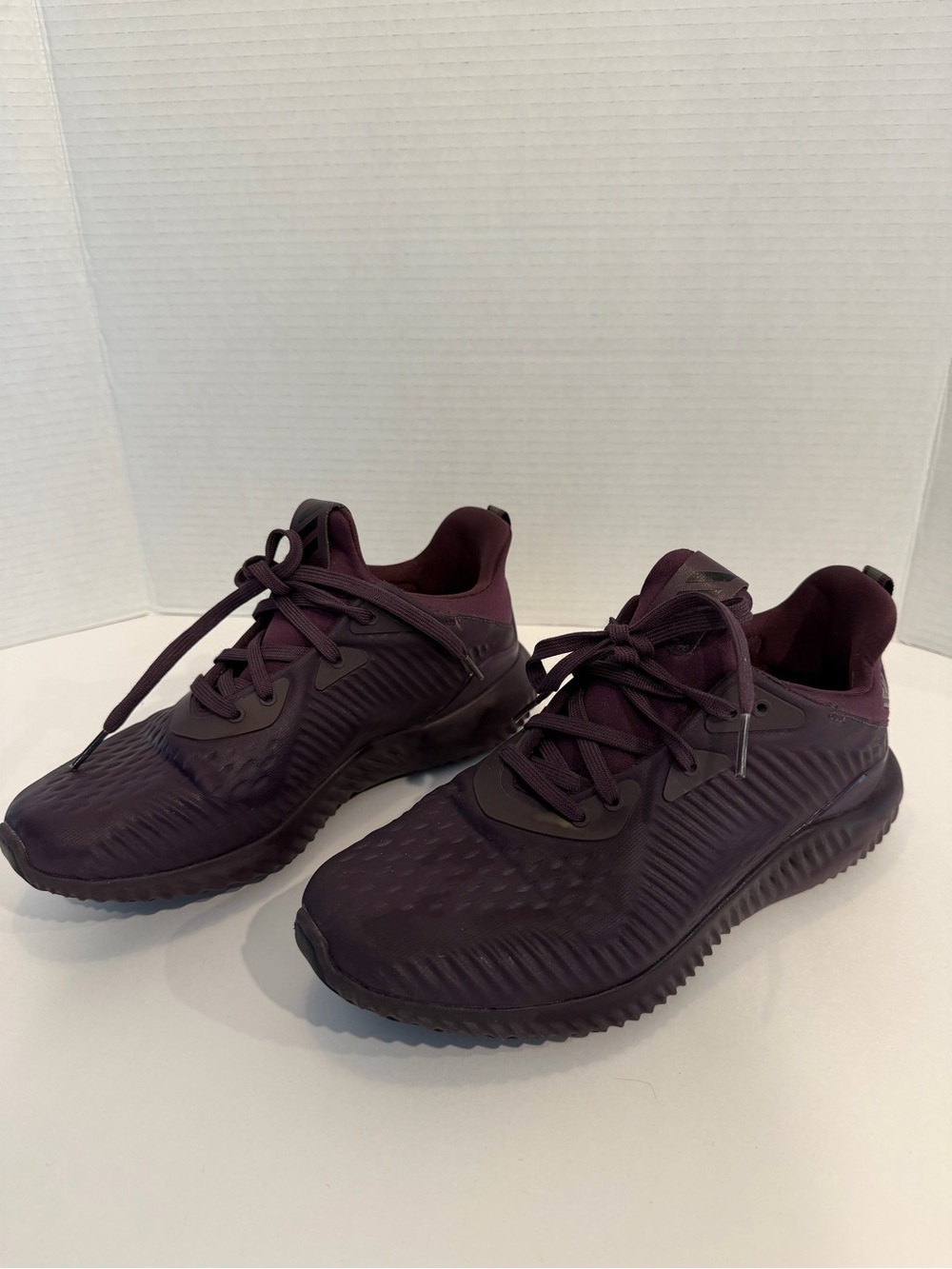 Adidas bounce women’s  Plum Athletic Sneakers - Lace Up 7.5